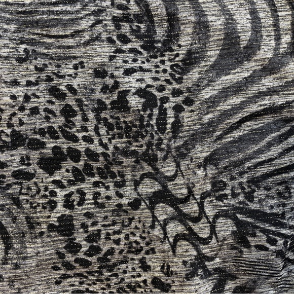 Beechers Brook Ruffle Edge Cardigan Silver and Black with Gold Threading Size XL - Picture 8 of 10